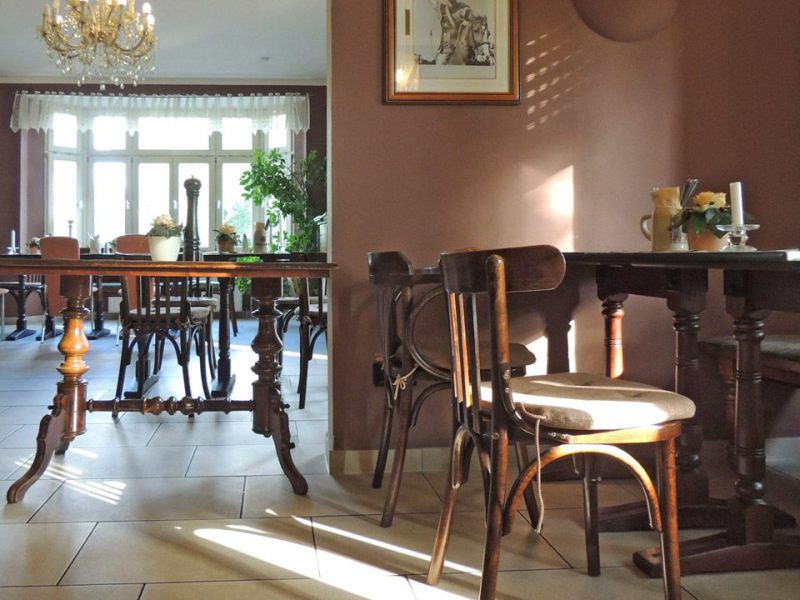 Schnitzels Ambiente  1. Stock