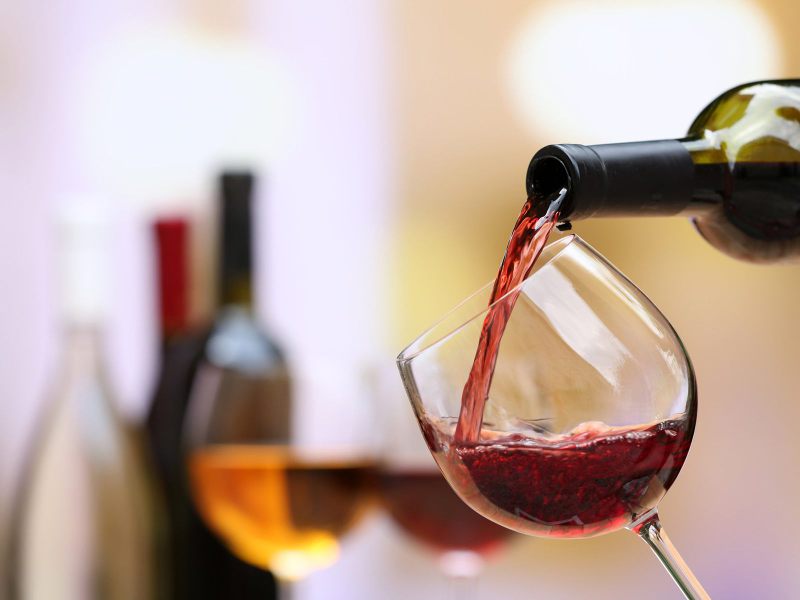 Ausgesuchte Rotweine, Weißweine, Rose und Sekt