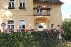 Das Schnitzels - Ansicht aus dem Biergarten