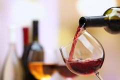 Ausgesuchte Rotweine, Weißweine, Rose und Sekt